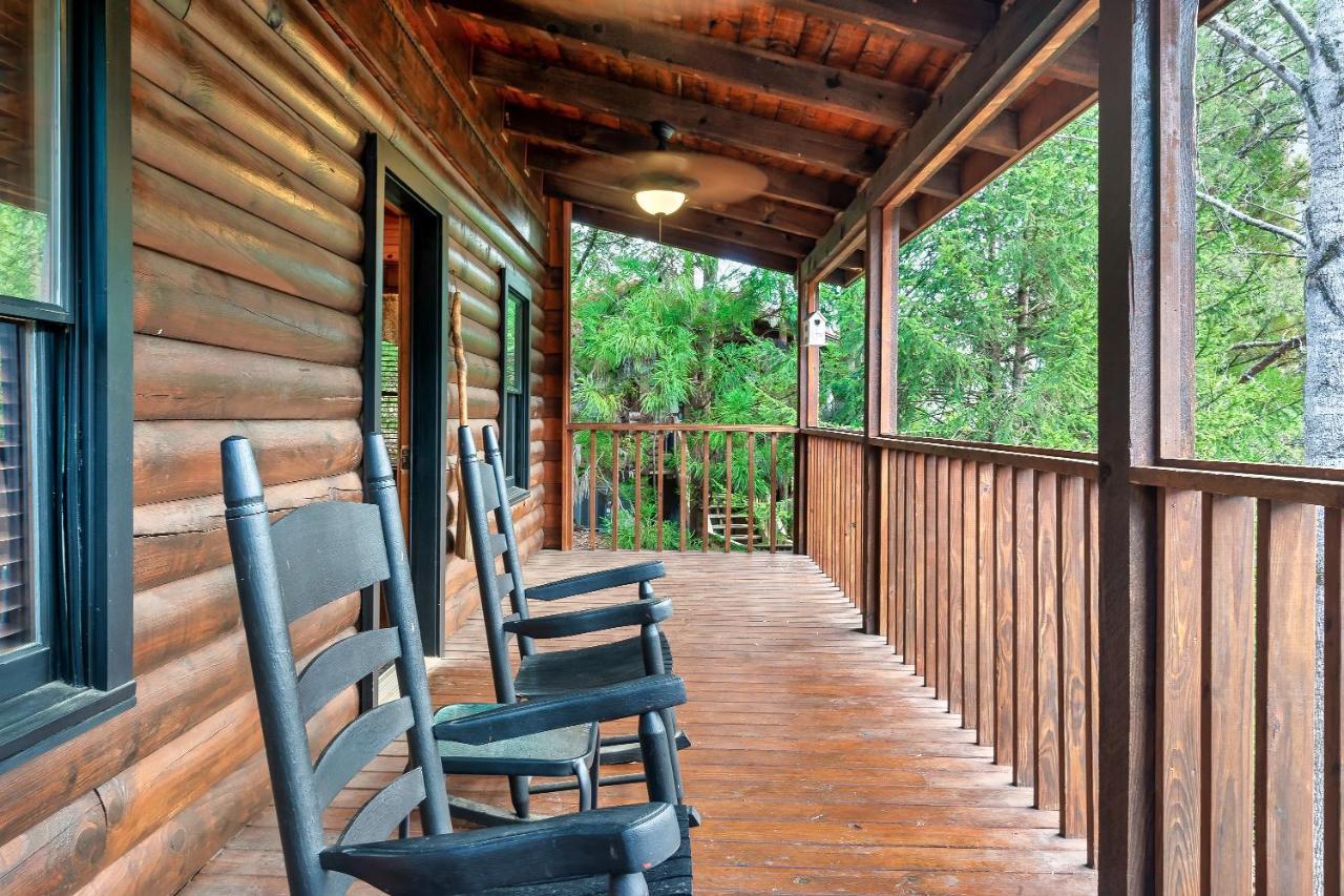 Love Shack Sevierville Ngoại thất bức ảnh