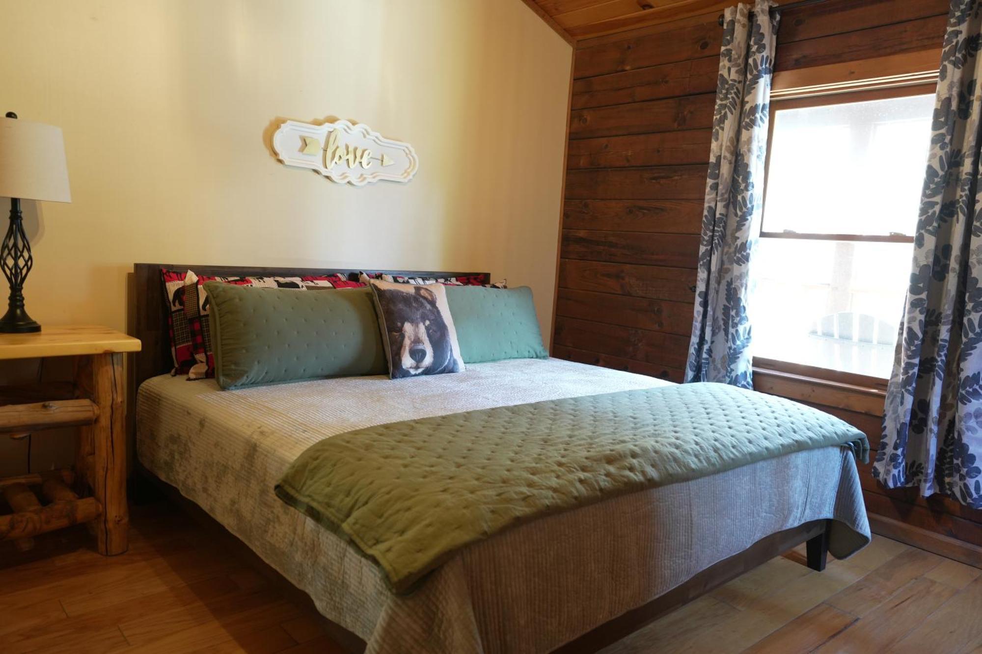 Love Shack Sevierville Ngoại thất bức ảnh